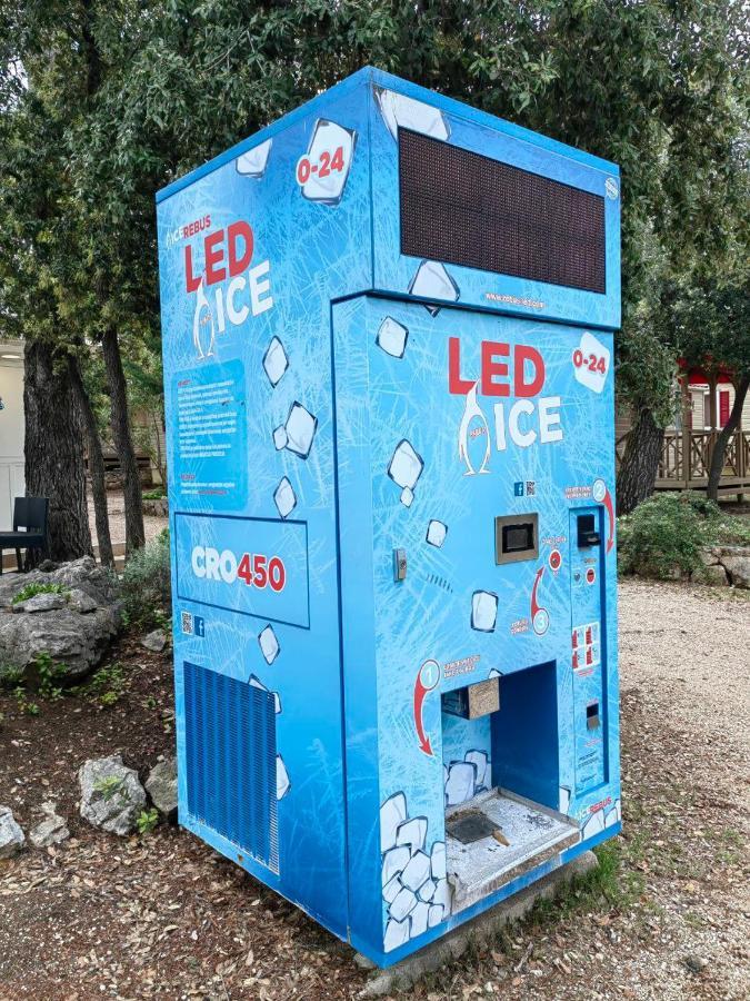 Mobile Home Tonka Biograd Na Moru Ngoại thất bức ảnh