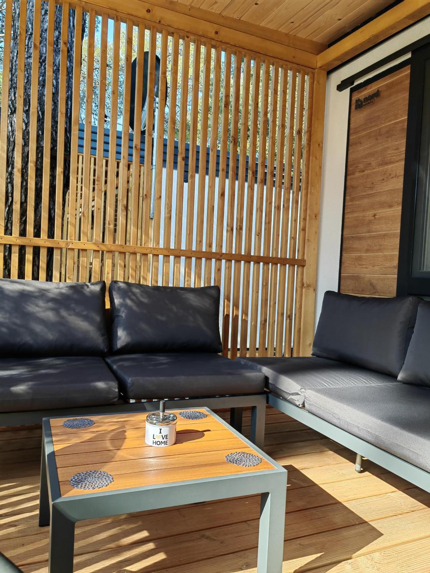 Mobile Home Tonka Biograd Na Moru Ngoại thất bức ảnh
